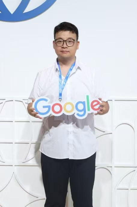 宅客张个人照片